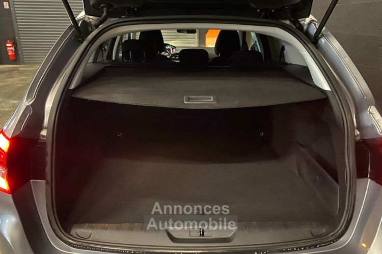 Peugeot 308 SW II 1.2 PureTech 110ch Style S&S 110 ch 2017 + distribution changée - <small></small> 7.990 € <small>TTC</small> - #17