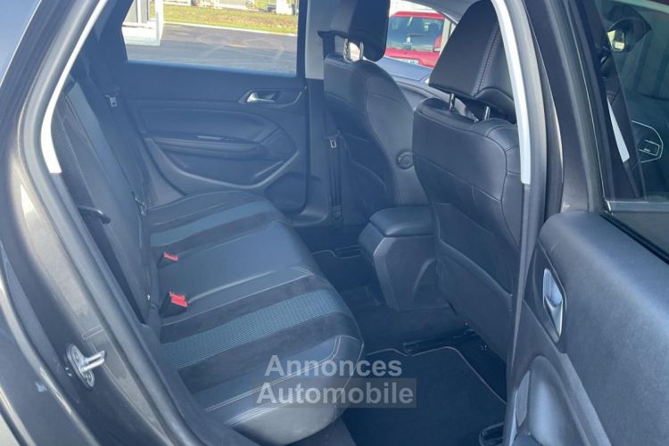 Peugeot 308 SW S&S 110 CH TECH EDITION / GPS - CLIM - CARPLAY - CAMERA DE RECUL - REGULATEUR LIMITEUR - <small></small> 12.490 € <small>TTC</small> - #9