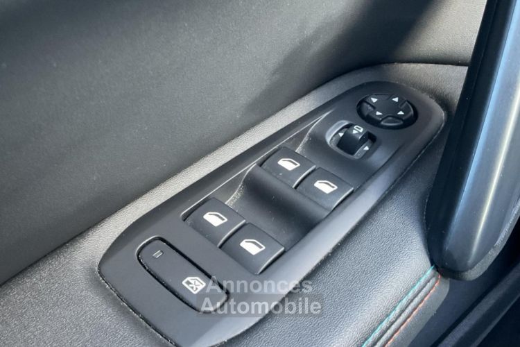 Peugeot 308 SW S&S 110 CH TECH EDITION / GPS - CLIM - CARPLAY - CAMERA DE RECUL - REGULATEUR LIMITEUR - <small></small> 12.490 € <small>TTC</small> - #10