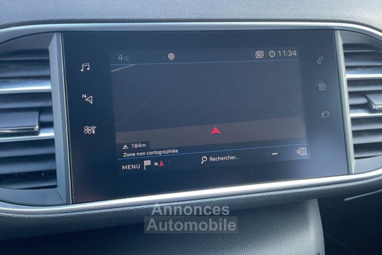 Peugeot 308 SW S&S 110 CH TECH EDITION / GPS - CLIM - CARPLAY - CAMERA DE RECUL - REGULATEUR LIMITEUR - <small></small> 12.490 € <small>TTC</small> - #15