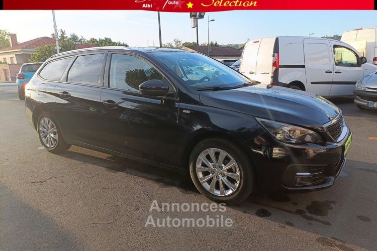 Peugeot 308 SW STYLE 1.2 PURE TECH 130 ATTELAGE - <small></small> 15.880 € <small>TTC</small> - #35