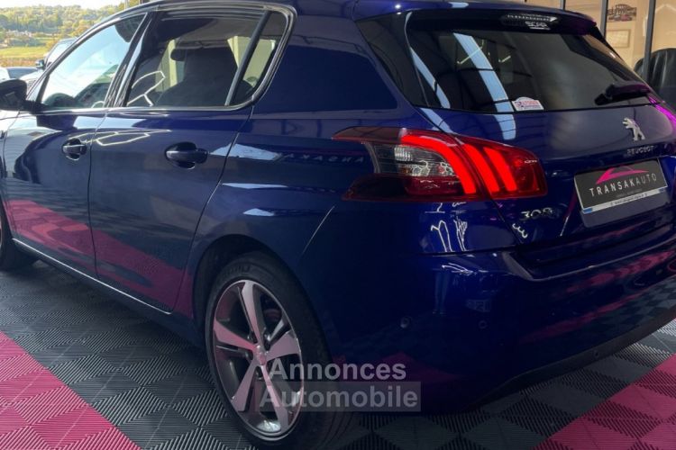 Peugeot 308 Tech Edition 130 ch BlueHDi Camera Carplay Clim auto - <small></small> 13.990 € <small>TTC</small> - #3