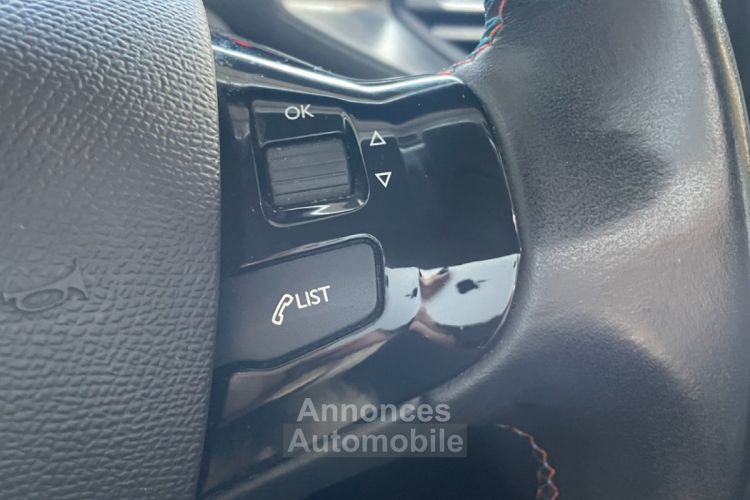 Peugeot 308 Tech Edition 130 ch BlueHDi Camera Carplay Clim auto - <small></small> 13.990 € <small>TTC</small> - #18