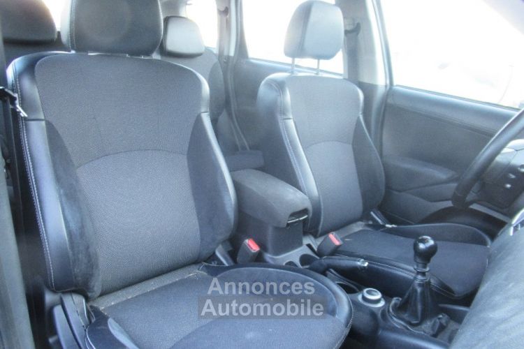 Peugeot 4007 2.2 HDi 156ch FAP Féline 4x4 - <small></small> 7.990 € <small>TTC</small> - #10