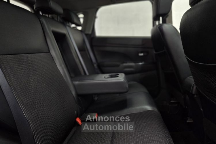 Peugeot 4008 1.6 HDi FAP 115 CH STT 4x4 - Style - <small></small> 13.990 € <small>TTC</small> - #18