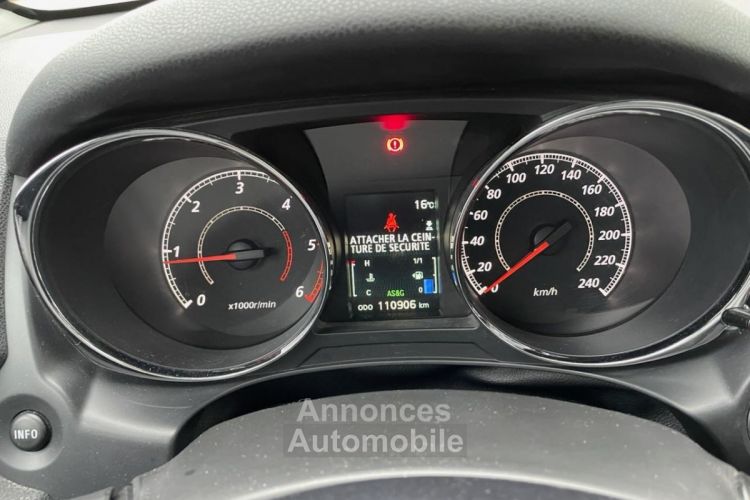 Peugeot 4008 1.6 HDI STT 115CH STYLE 4X4 BLANC ANTARCTIQUE - <small></small> 15.550 € <small>TTC</small> - #14