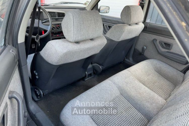 Peugeot 405 1.6 I 92cv 1 ere main collection -. Vitres électriques fermeture centralisée - <small></small> 1.990 € <small>TTC</small> - #5