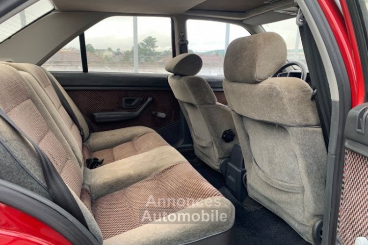 Peugeot 405 BERLINE MI-16 1.9 I 160 - <small></small> 6.900 € <small>TTC</small> - #12