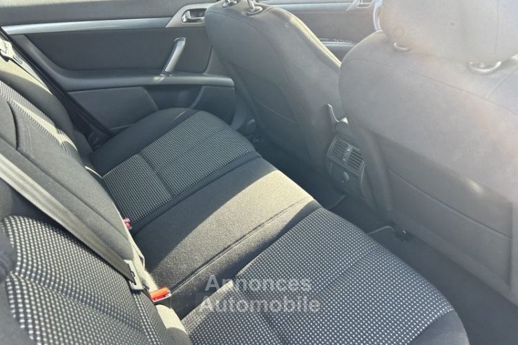 Peugeot 407 1.8 16V 125CH NAVTEQ - <small></small> 7.700 € <small>TTC</small> - #13