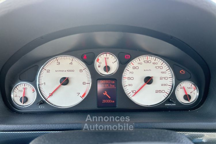 Peugeot 407 1.8 16V 125CH NAVTEQ - <small></small> 7.700 € <small>TTC</small> - #20