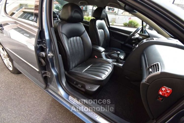 Peugeot 407 2.0 HDI 135 CH GRIFFE SIEGES CHAUFFANTS JBL GARANT - <small></small> 4.990 € <small>TTC</small> - #12