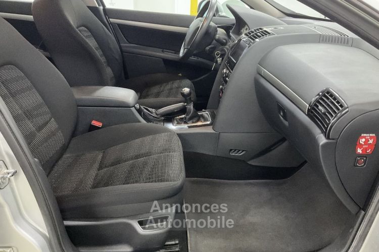 Peugeot 407 BERLINE 1.6 HDI 110 Cv 1ERE MAIN / 85 900 Kms GPS BLUETOOTH REGULATEUR - GARANTIE 1 AN - <small></small> 7.970 € <small>TTC</small> - #12