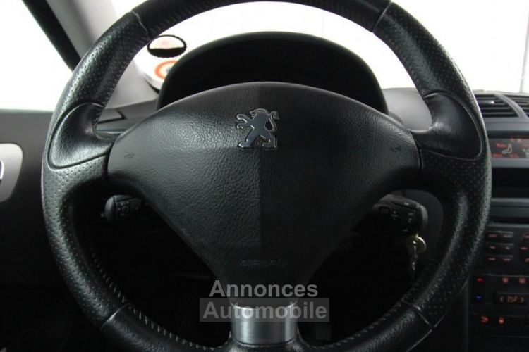 Peugeot 407 COUPE 2.7 HDI 205 SPORT BVA - <small></small> 10.490 € <small>TTC</small> - #20