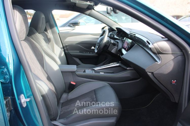 Peugeot 408 GT 130 CV ESSENCE USB GPS 3D CAMÉRA TOIT PANO FULL LED I-COKPIT BOITE AUTO EAT-8 - <small></small> 28.990 € <small>TTC</small> - #10