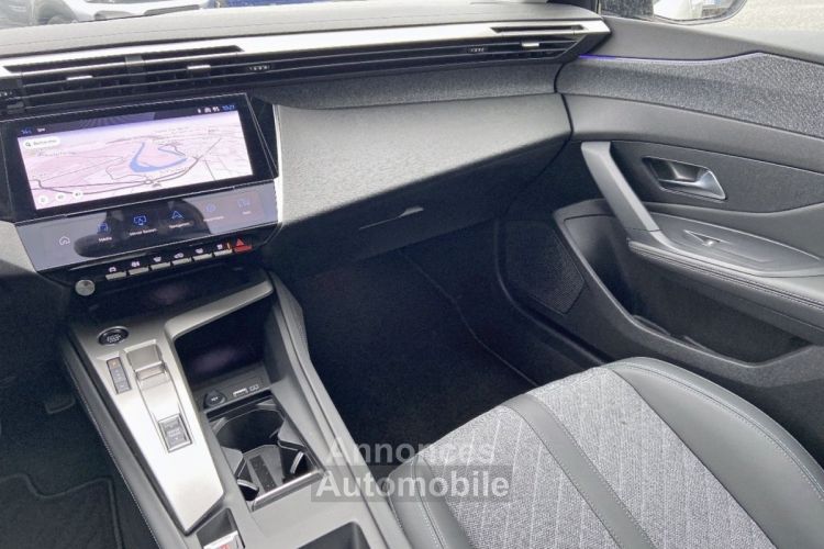 Peugeot 408 PureTech 130 EAT8 ALLURE PACK Caméra 360° - <small></small> 32.980 € <small>TTC</small> - #22