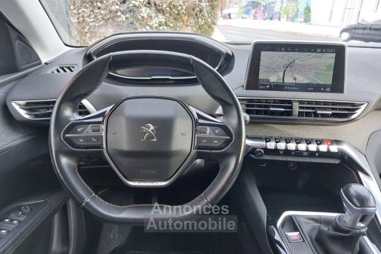 Peugeot 5008 1.2 130ch ALLURE S&S BVM - <small></small> 19.990 € <small>TTC</small> - #16