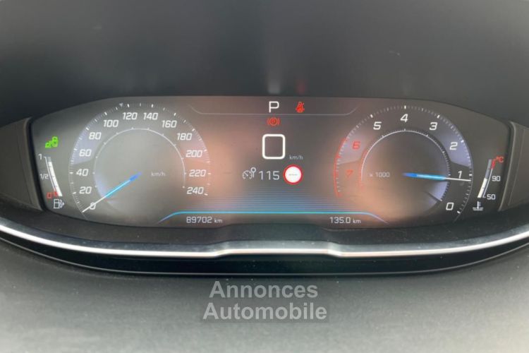 Peugeot 5008 1.2 puretech 130CH ALLURE APPLE CARPLAY + COURROIE NEUVE - <small></small> 18.980 € <small>TTC</small> - #18