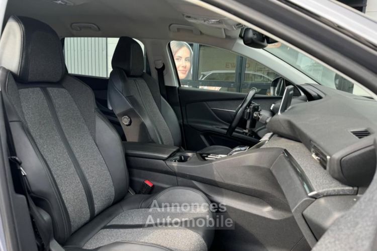 Peugeot 5008 1.2 puretech 130CH ALLURE APPLE CARPLAY + COURROIE OK - <small></small> 18.979 € <small>TTC</small> - #16