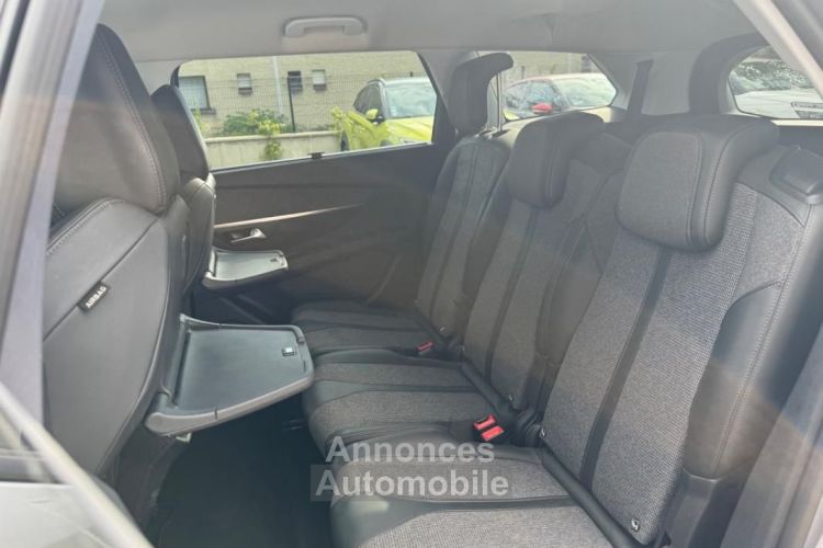 Peugeot 5008 1.2 puretech 130CH ALLURE APPLE CARPLAY - <small></small> 18.980 € <small>TTC</small> - #13