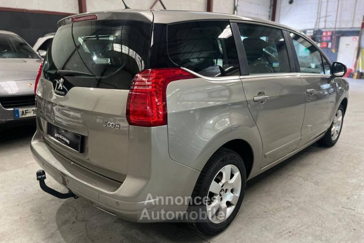 Peugeot 5008 1.2 Puretech Active S&S 7Pl - <small></small> 10.990 € <small>TTC</small> - #17