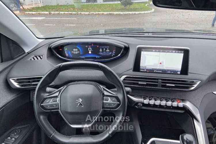 Peugeot 5008 1.5 BlueHDI 130 ALLURE 7PL - <small></small> 18.450 € <small>TTC</small> - #22