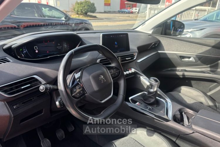 Peugeot 5008 1.5 BlueHDI 130 BV6 ALLURE 7PL - <small></small> 19.450 € <small>TTC</small> - #19