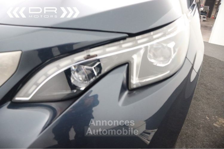 Peugeot 5008 1.5BlueHDI ALLURE - LED NAVI MIRROR LINK 7 PLAATSEN FOCAL HIFI - <small></small> 18.495 € <small>TTC</small> - #52