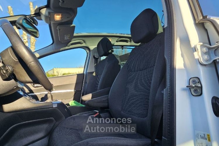 Peugeot 5008 1.6 BlueHDi 120CH ALLURE - <small></small> 8.490 € <small>TTC</small> - #19