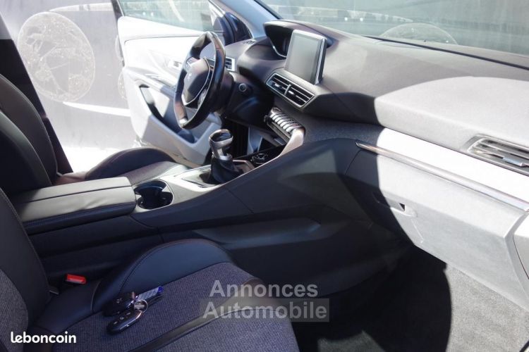 Peugeot 5008 1.6 BlueHDi 120ch S&S BVM6 Crossway - <small></small> 11.800 € <small>TTC</small> - #16