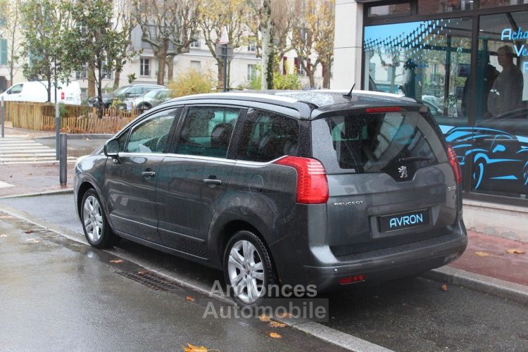 Peugeot 5008 1.6 HDI 110 FAP PREMIUM PACK BMP6 7PL - <small></small> 8.990 € <small>TTC</small> - #20