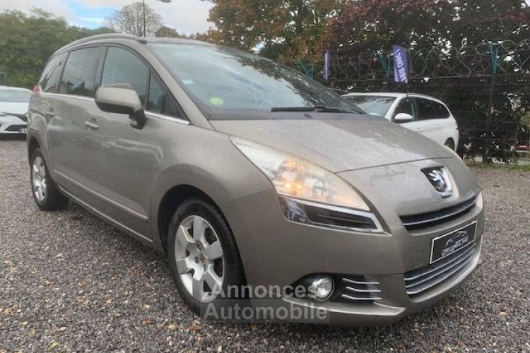 Peugeot 5008 1.6 HDi 112ch FAP BMP6 BLUE LION Premium 7places Entretien Complet - <small></small> 6.490 € <small>TTC</small> - #3