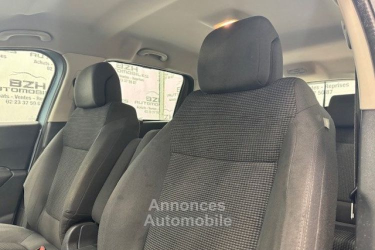 Peugeot 5008 1.6 HDI 112CH STYLE II 7 PLACES * CLIM / REGUL / ATTELAGE / RADAR DE RECUL * 7PL - <small></small> 6.990 € <small>TTC</small> - #9