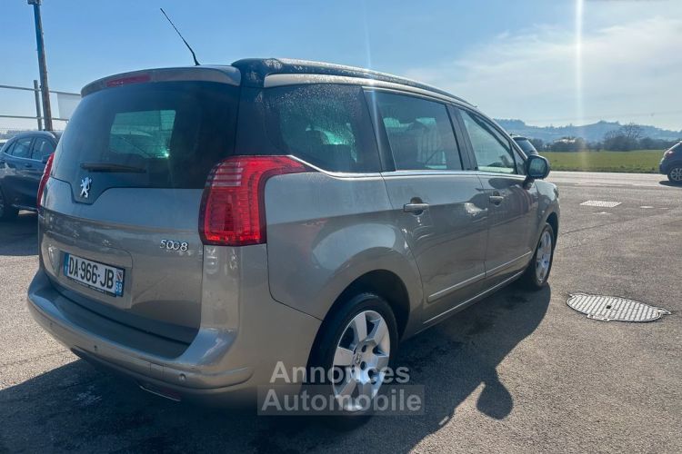 Peugeot 5008 1.6 hdi 115 cv 7 places excellent etat 1 ere main - <small></small> 9.990 € <small>TTC</small> - #4