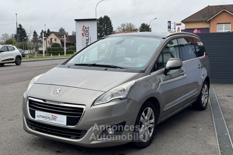 Peugeot 5008 1.6 HDi 115ch Allure 1ère main - <small></small> 6.990 € <small>TTC</small> - #1