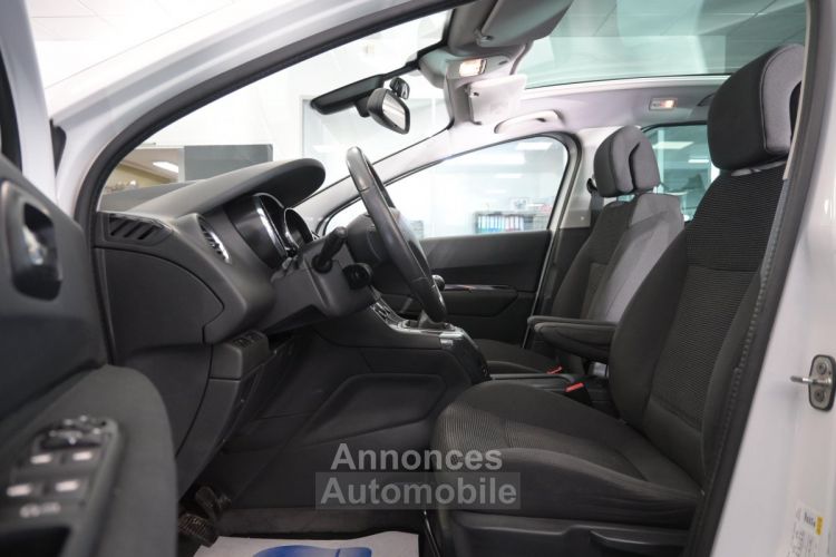 Peugeot 5008 1.6 HDi 115ch FAP BVM6 Allure 7pl - <small></small> 6.856 € <small>TTC</small> - #7