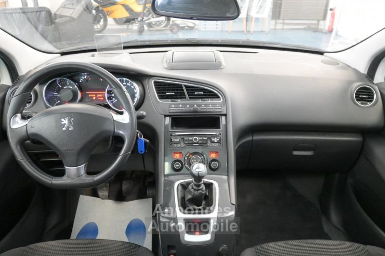 Peugeot 5008 1.6 HDi 115ch FAP BVM6 Allure 7pl - <small></small> 6.856 € <small>TTC</small> - #9