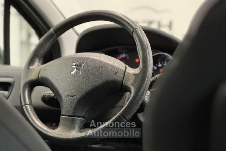 Peugeot 5008 1.6 HDI115 FAP ACTIVE 7PL - <small></small> 9.490 € <small>TTC</small> - #9