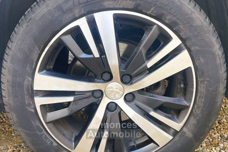 Peugeot 5008 1.6 THP 165 S&S GT LINE EAT6 - <small></small> 17.990 € <small>TTC</small> - #25