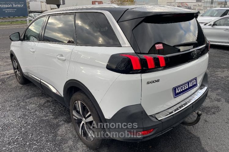 Peugeot 5008 1.6 THP 165ch SetS EAT6 Allure - <small></small> 17.990 € <small>TTC</small> - #9