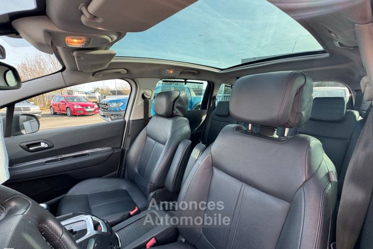 Peugeot 5008 1.6 THP 16V 156 cv 7 PLACES Boîte auto 1ERE MAIN - <small></small> 9.990 € <small>TTC</small> - #4