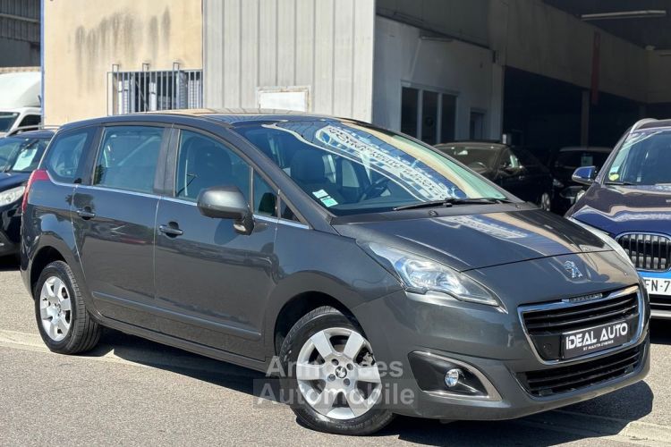 Peugeot 5008 (2) 1.6 HDI 120 Active 7 places Toit pano - <small></small> 10.990 € <small>TTC</small> - #1