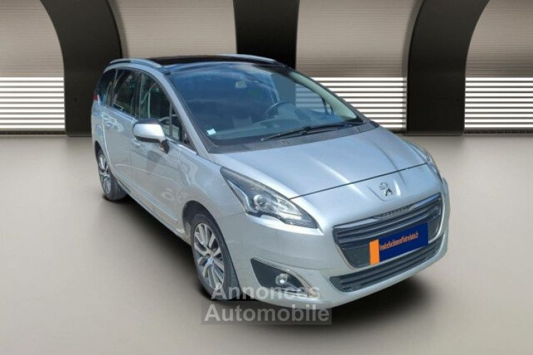 Peugeot 5008 2.0 HDi 163ch Allure 7 places - <small></small> 10.990 € <small>TTC</small> - #1