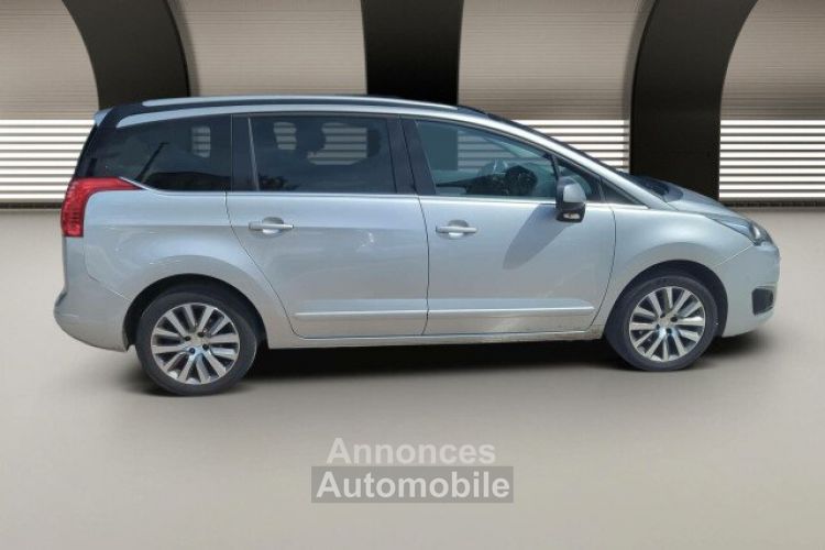 Peugeot 5008 2.0 HDi 163ch Allure 7 places - <small></small> 10.990 € <small>TTC</small> - #27