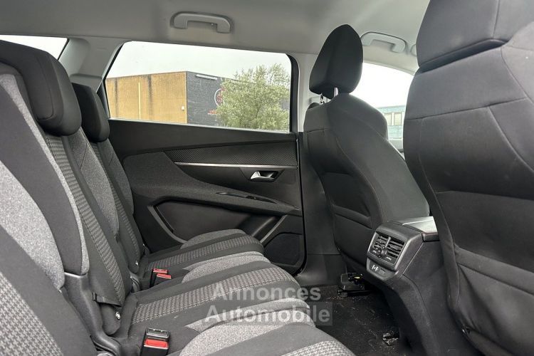 Peugeot 5008 Active Business 1.2 PT130CV EAT 8 DISTRIB NEUVE ENTRETIEN COMPLET A JOUR TBEG 11659HT - <small></small> 13.990 € <small>TTC</small> - #11