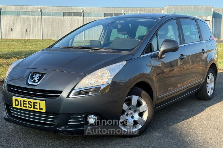 Peugeot 5008 Boite AUTO 1.6 e-HDI 112ch (6 cv) Turbo FAP BVA6 places Gris BLUE LION Active 2012 - <small></small> 6.500 € <small>TTC</small> - #1