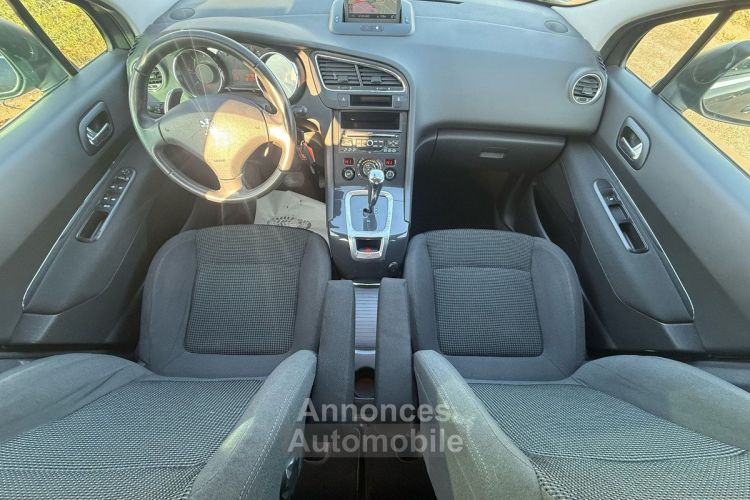 Peugeot 5008 Boite AUTO 1.6 e-HDI 112ch (6 cv) Turbo FAP BVA6 places Gris BLUE LION Active 2012 - <small></small> 6.500 € <small>TTC</small> - #5