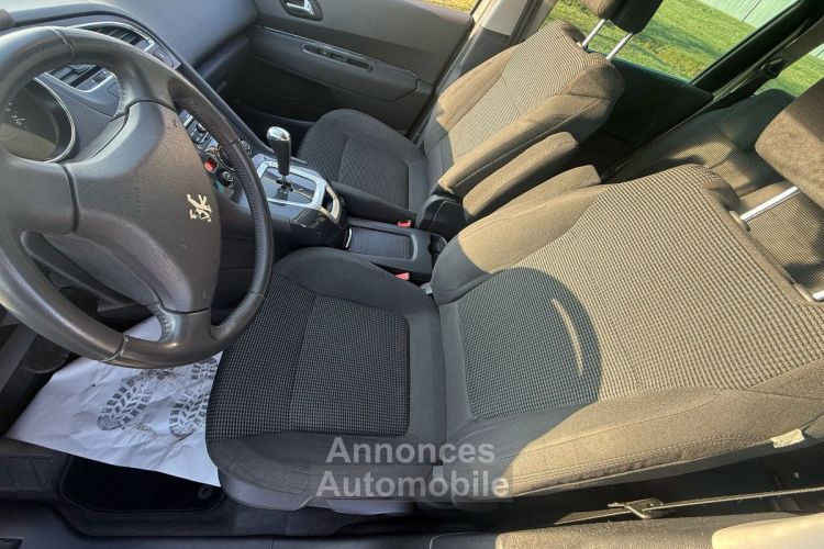 Peugeot 5008 Boite AUTO 1.6 e-HDI 112ch (6 cv) Turbo FAP BVA6 places Gris BLUE LION Active 2012 - <small></small> 6.500 € <small>TTC</small> - #6