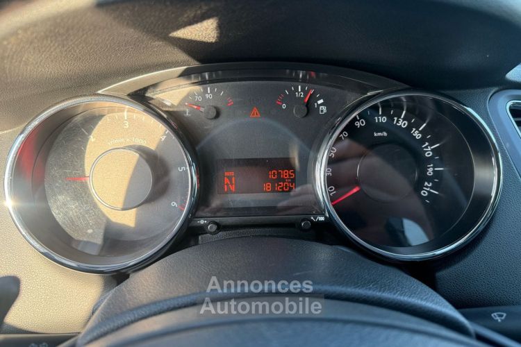 Peugeot 5008 Boite AUTO 1.6 e-HDI 112ch (6 cv) Turbo FAP BVA6 places Gris BLUE LION Active 2012 - <small></small> 6.500 € <small>TTC</small> - #14