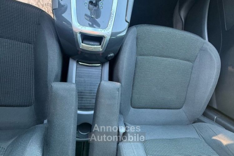 Peugeot 5008 Boite AUTO 1.6 e-HDI 112ch (6 cv) Turbo FAP BVA6 places Gris BLUE LION Active 2012 - <small></small> 6.500 € <small>TTC</small> - #18