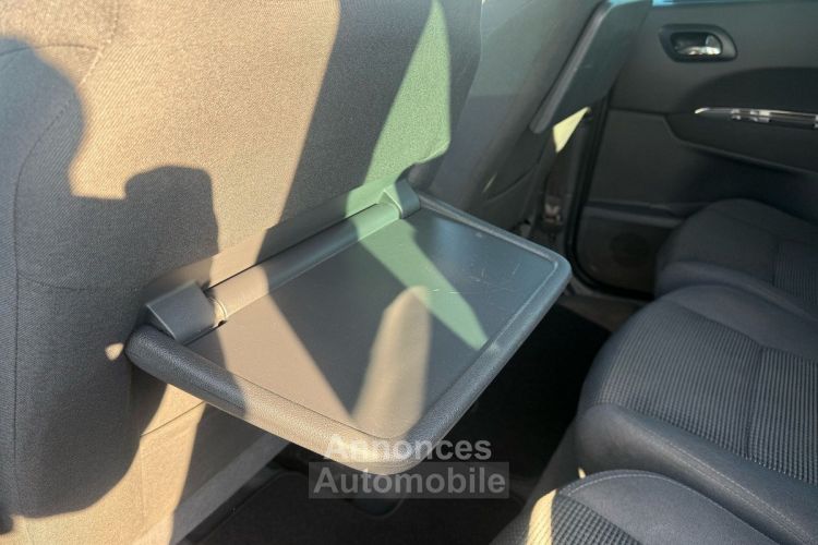 Peugeot 5008 Boite AUTO 1.6 e-HDI 112ch (6 cv) Turbo FAP BVA6 places Gris BLUE LION Active 2012 - <small></small> 6.500 € <small>TTC</small> - #19